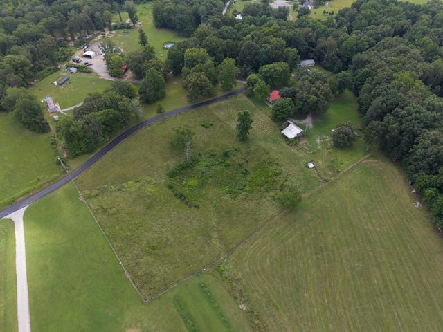 373 Hatch Rd, Rock Island, TN 38581