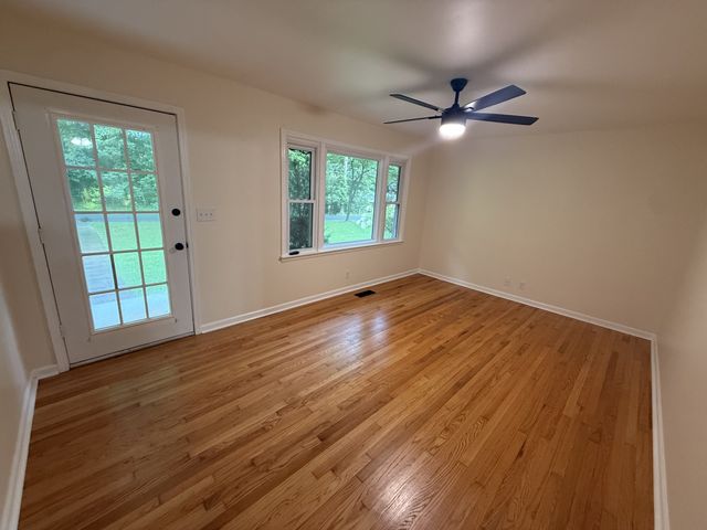 373 Hatch Rd, Rock Island, TN 38581