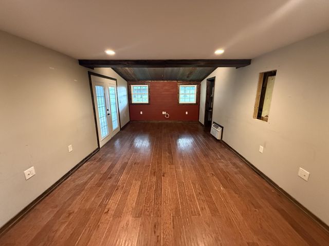 373 Hatch Rd, Rock Island, TN 38581