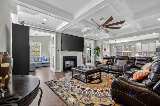 605 S Pointe Boulevard, Summerville, SC 29483