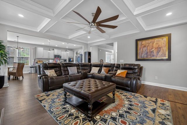 605 S Pointe Boulevard, Summerville, SC 29483