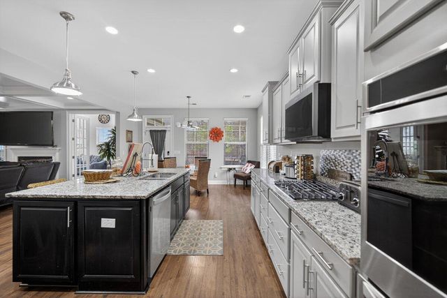 605 S Pointe Boulevard, Summerville, SC 29483