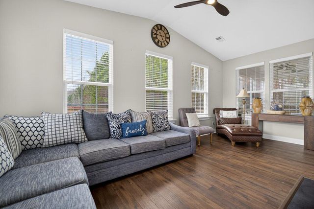 605 S Pointe Boulevard, Summerville, SC 29483