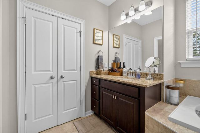 605 S Pointe Boulevard, Summerville, SC 29483