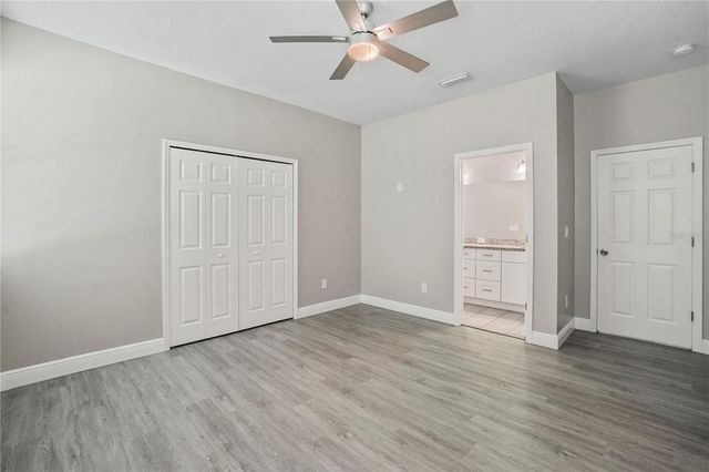 2924 W CHESTNUT STREET, Tampa, FL 33607