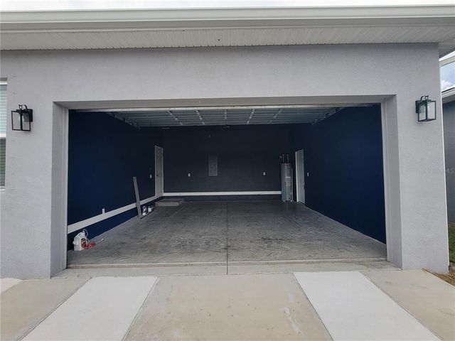 2924 W CHESTNUT STREET, Tampa, FL 33607