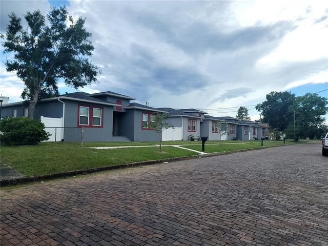 2924 W CHESTNUT STREET, Tampa, FL 33607