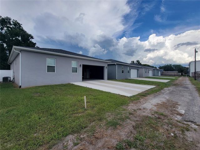 2924 W CHESTNUT STREET, Tampa, FL 33607