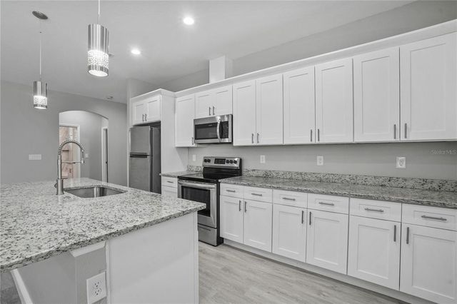 2924 W CHESTNUT STREET, Tampa, FL 33607