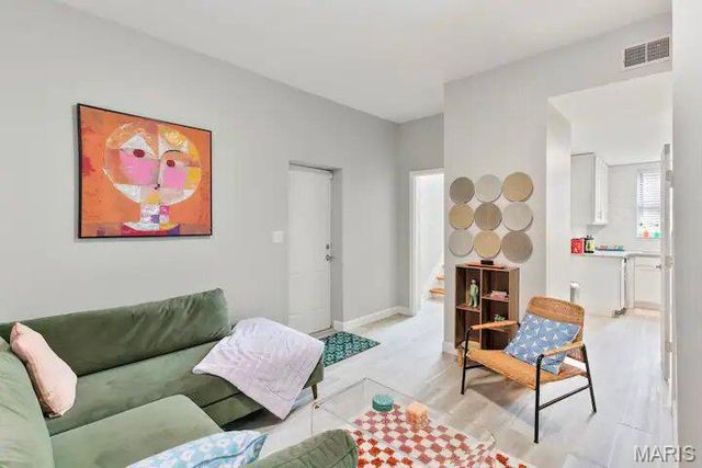 1007 Allen Avenue, St Louis, MO 63104