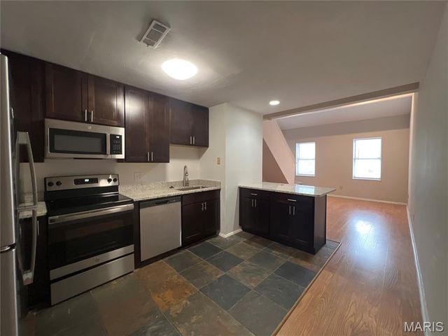 1007 Allen Avenue, St Louis, MO 63104