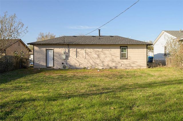 1024 Locust Drive, Oklahoma City, OK 73110