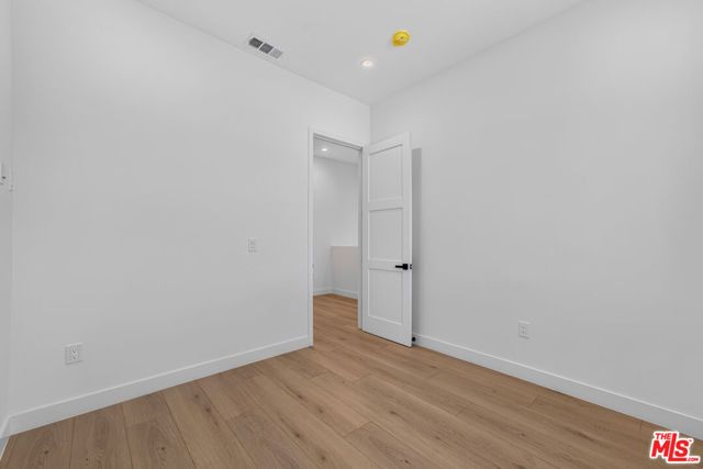 150 N Carondelet Street, Los Angeles, CA 90026