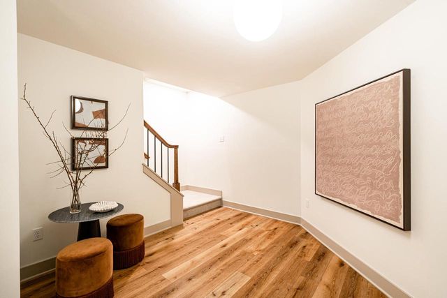 4066 Hawthorn Farm COURT, Delafield, WI 53018