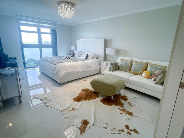 4000 Towerside Ter 2302, Miami, FL 33138