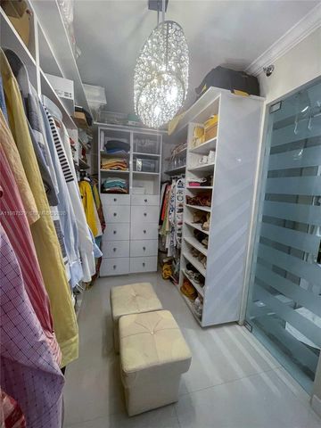 4000 Towerside Ter 2302, Miami, FL 33138