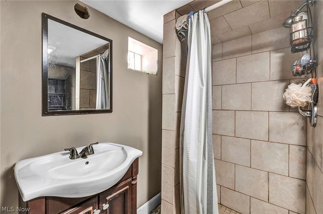 1270 Plainfield Road, South Euclid, OH 44121