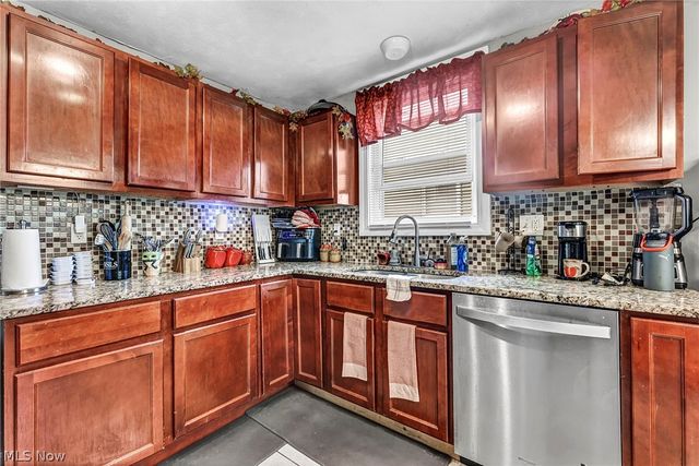 1270 Plainfield Road, South Euclid, OH 44121
