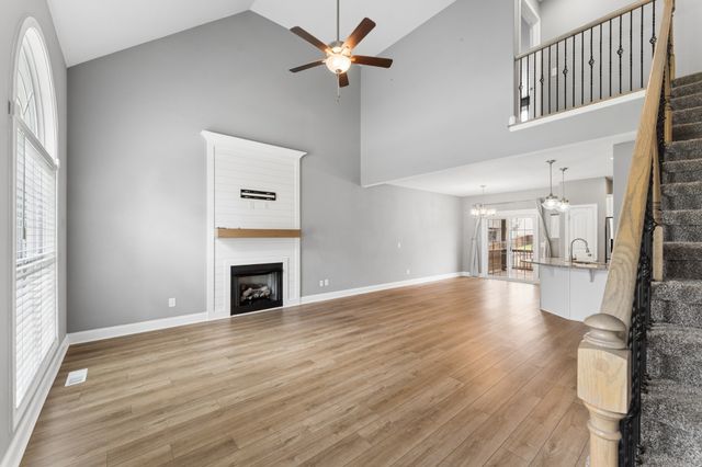 1013 Harrison Way, Clarksville, TN 37042