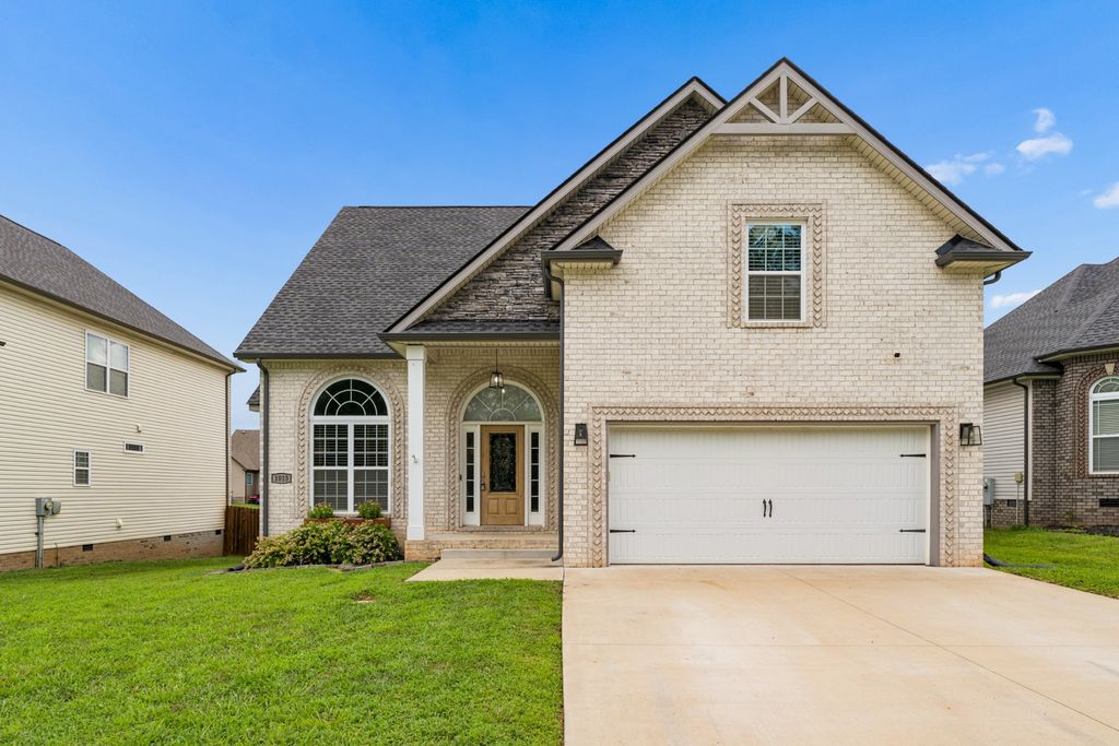 1013 Harrison Way, Clarksville, TN 37042