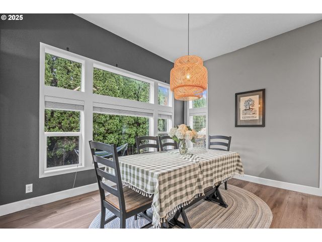 5858 POPPY HILLS St Se, Salem, OR 97306