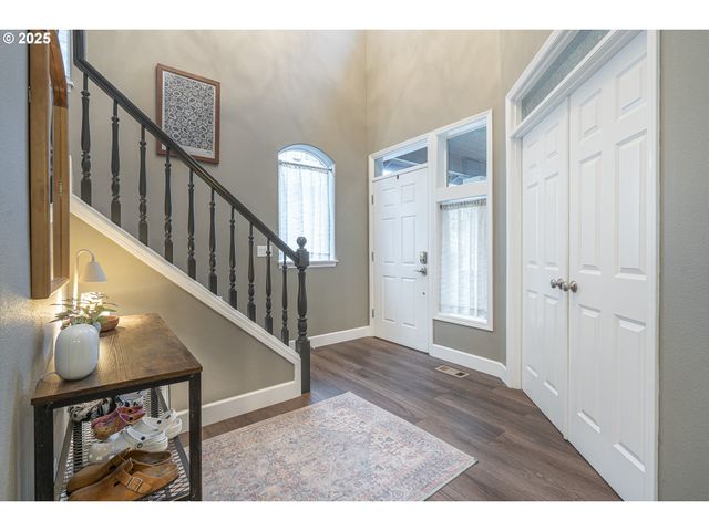 5858 POPPY HILLS St Se, Salem, OR 97306