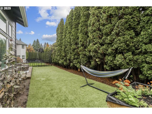 5858 POPPY HILLS St Se, Salem, OR 97306