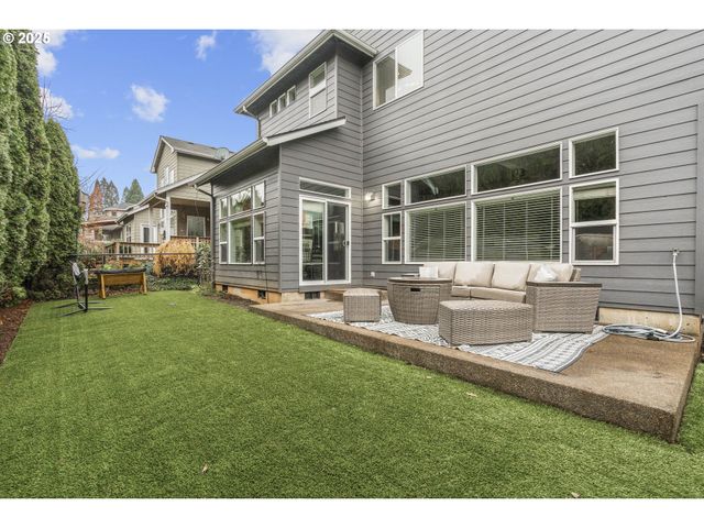 5858 POPPY HILLS St Se, Salem, OR 97306