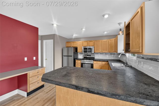 6452 Sandy Knoll, Fenton Charter Township, MI 48451