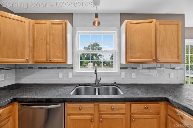 6452 Sandy Knoll, Fenton Charter Township, MI 48451