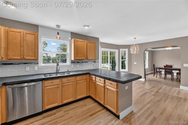 6452 Sandy Knoll, Fenton Charter Township, MI 48451