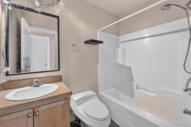 6452 Sandy Knoll, Fenton Charter Township, MI 48451