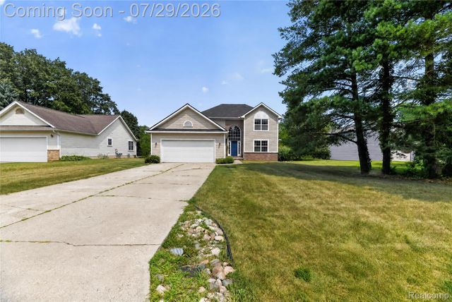 6452 Sandy Knoll, Fenton Charter Township, MI 48451
