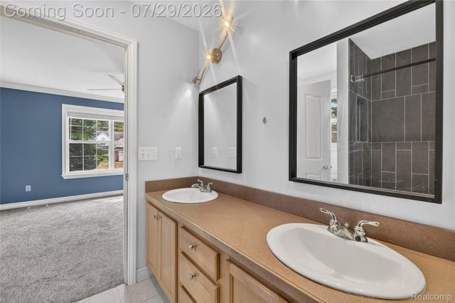 6452 Sandy Knoll, Fenton Charter Township, MI 48451