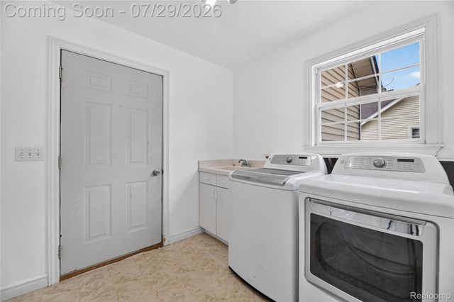 6452 Sandy Knoll, Fenton Charter Township, MI 48451