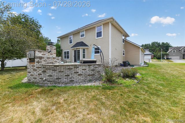 6452 Sandy Knoll, Fenton Charter Township, MI 48451