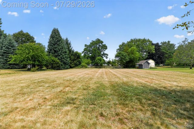 6452 Sandy Knoll, Fenton Charter Township, MI 48451