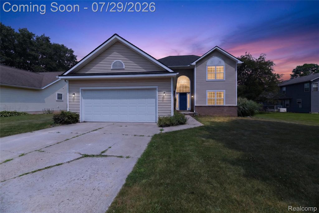 6452 Sandy Knoll, Fenton Charter Township, MI 48451