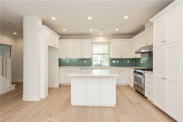 152 Excursion, Irvine, CA 92618