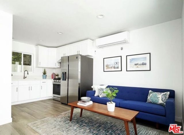 1733 S New England Street 1733, Los Angeles, CA 90006