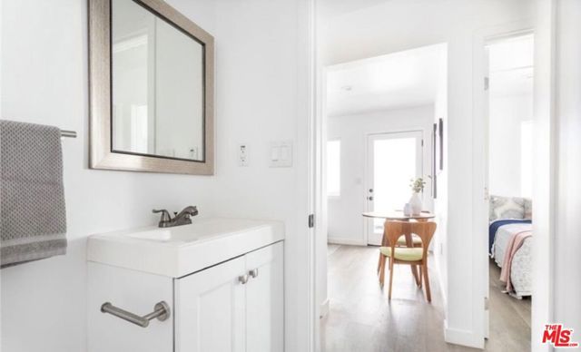 1733 S New England Street 1733, Los Angeles, CA 90006