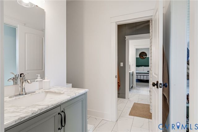 1002 Seay Rd, Manakin Sabot, VA 23103