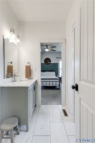 1002 Seay Rd, Manakin Sabot, VA 23103
