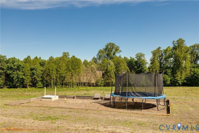 1002 Seay Rd, Manakin Sabot, VA 23103