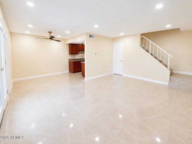 6001 W TOWNLEY Avenue, Glendale, AZ 85302