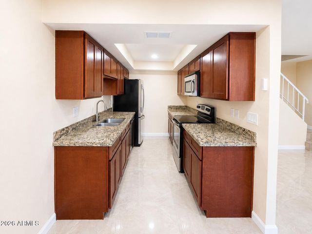 6001 W TOWNLEY Avenue, Glendale, AZ 85302