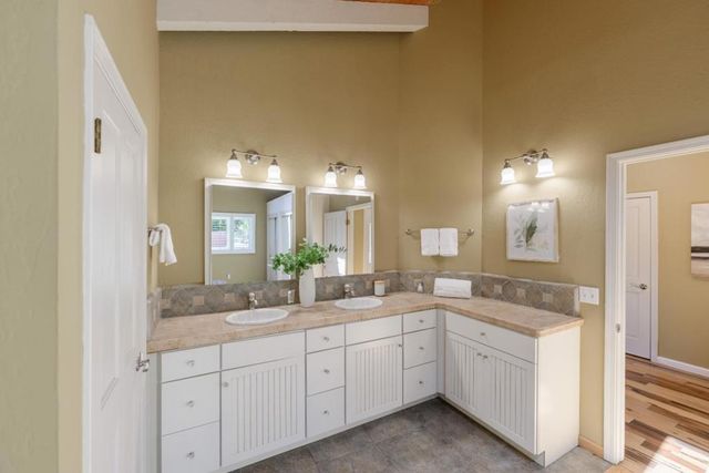 20 Angela Court, Scotts Valley, CA 95066