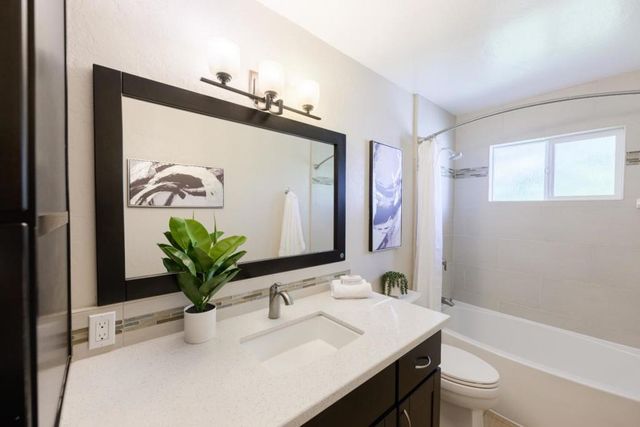 20 Angela Court, Scotts Valley, CA 95066