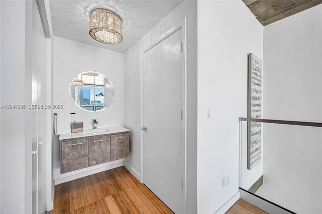 690 SW 1st Court 1709, Miami, FL 33130