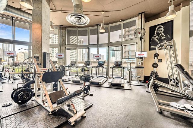 690 SW 1st Court 1709, Miami, FL 33130